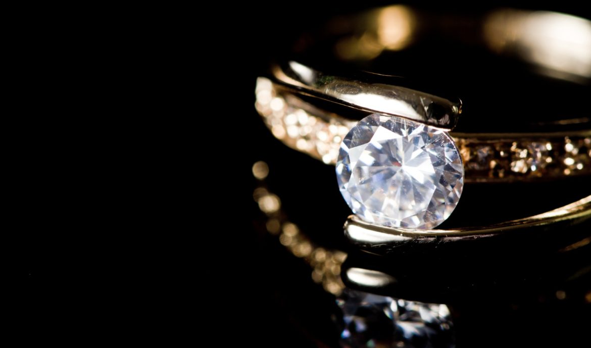 Diamantele: Eternitatea Strălucitoare în Piatra Prețioasă