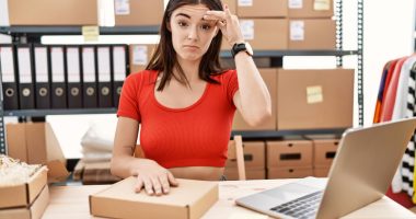 Ce costuri ascunse poate avea logistica internă a unui magazin online?